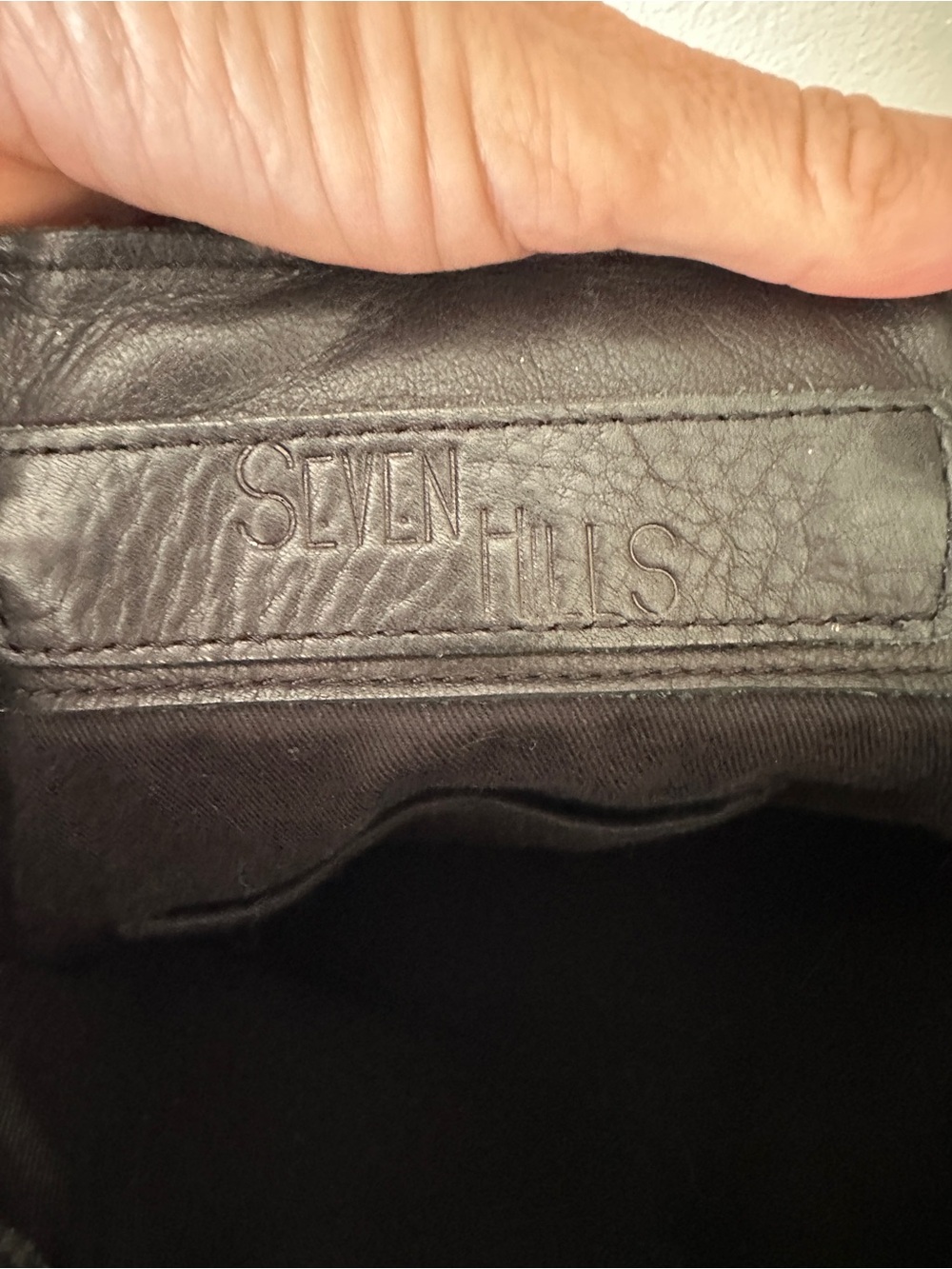 Seven Hills SF Black Leather Drawstring Backpack Bag - Picture 3 of 7